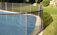Piscines i Manteniments Pradas Vallas de seguridad piscinas
